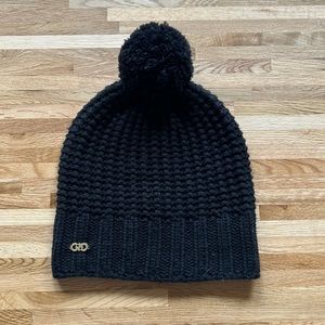 Cole Hana Black knitted beanie